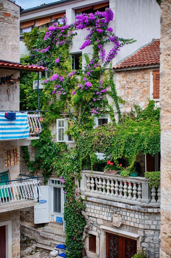 B&B Villa Vis Exterior photo